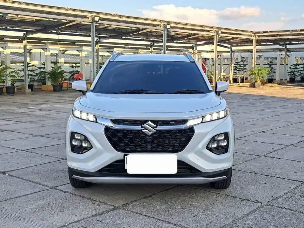 DP 15JT SUZUKI FRONX GX HYBRID AT MATIC AUTOMATIC 2025 PUTIH LIKE NEW