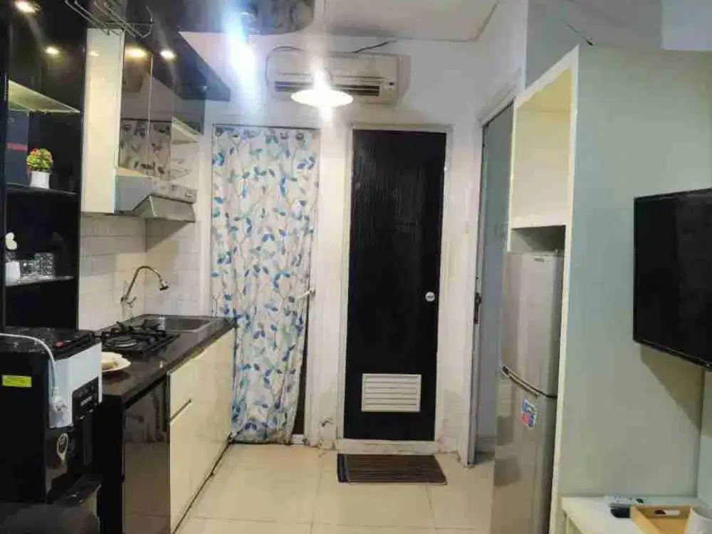 Unit 2BR Cantik Sewa di Green Pramuka City, Lantai Nyaman + Free IPL