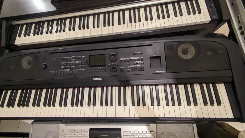 Yamaha DGX-670 Portable Grand - Mulus Like New, No Minus!