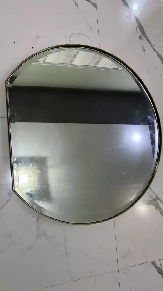 Cermin frame dari besi @dinantisecondhand