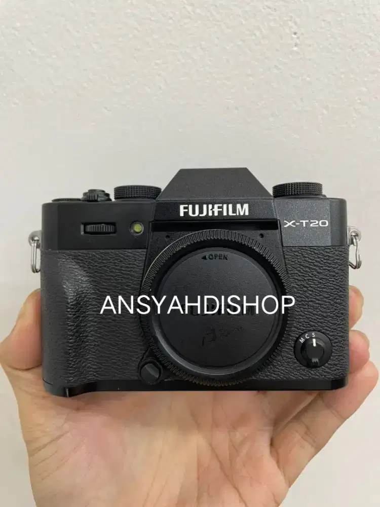 Fujifilm XT20 black