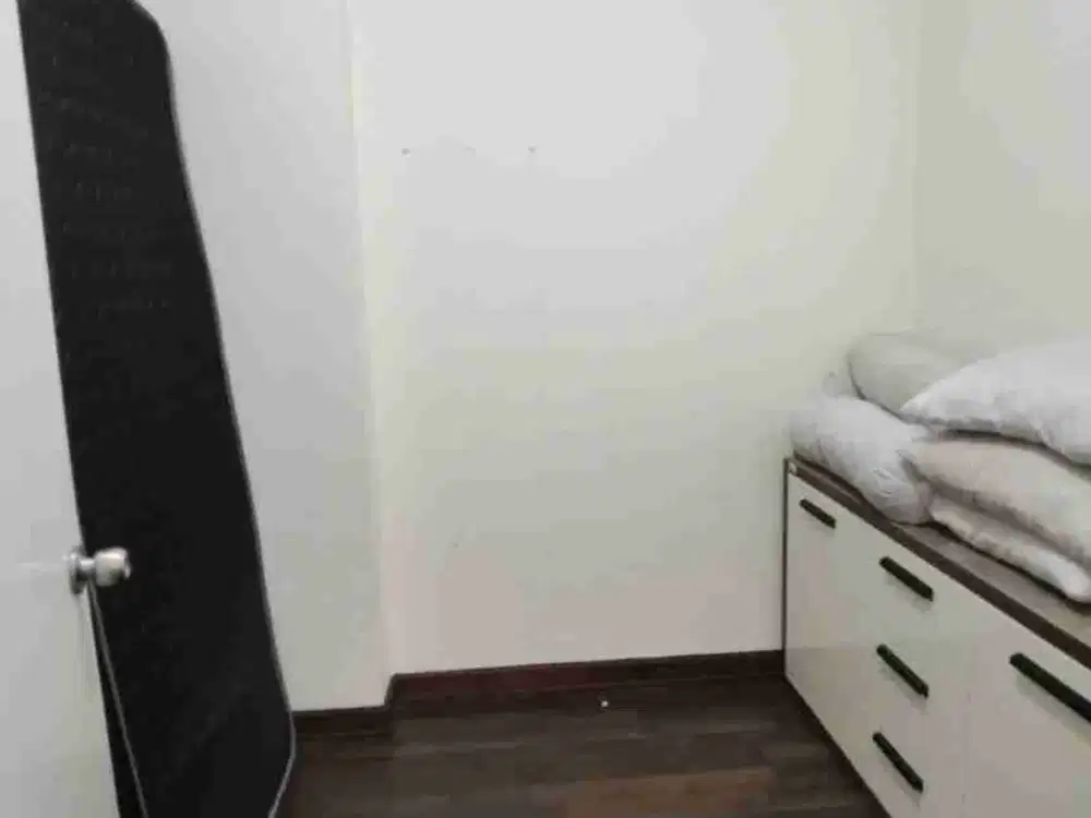 Sewa Unit Minimalis 2BR Green Pramuka City - Siap Huni Free IPL