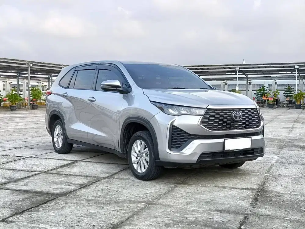 INNOVA ZENIX 2.0 G AT 2023