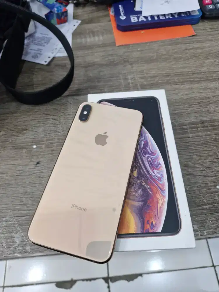 Iphone xs max 512 inter gold ori mulus fullset