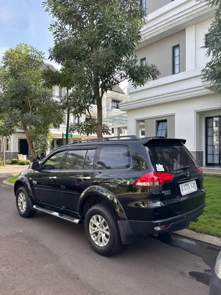Pajero exc 2014 solar A/T