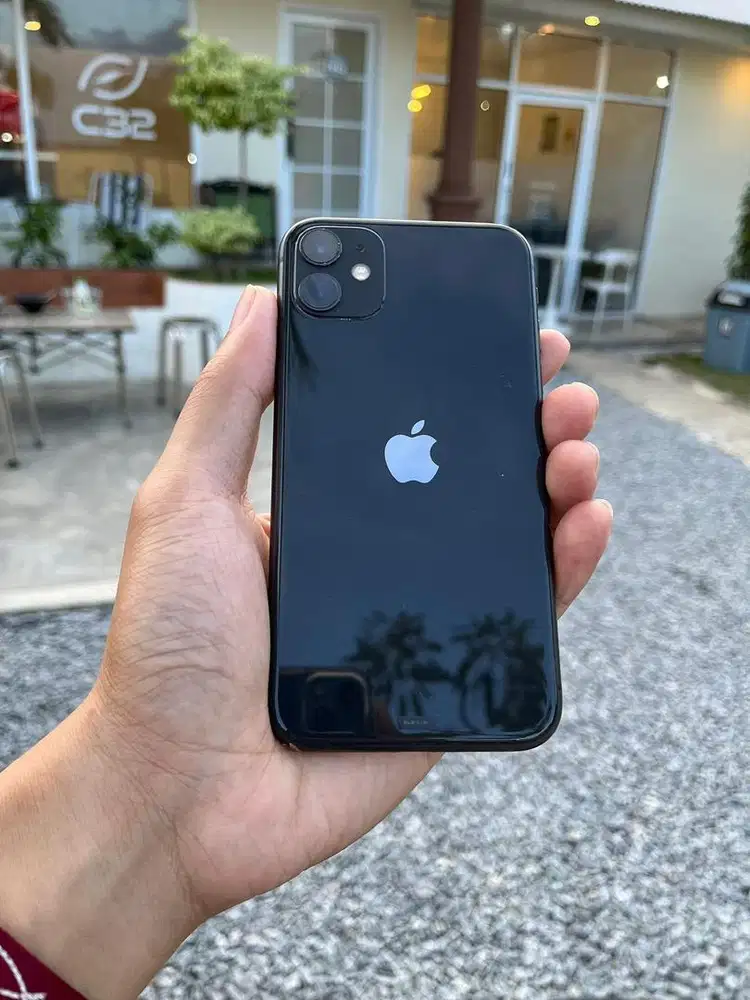Dijual iPhone 11 128GB iBox resmi original