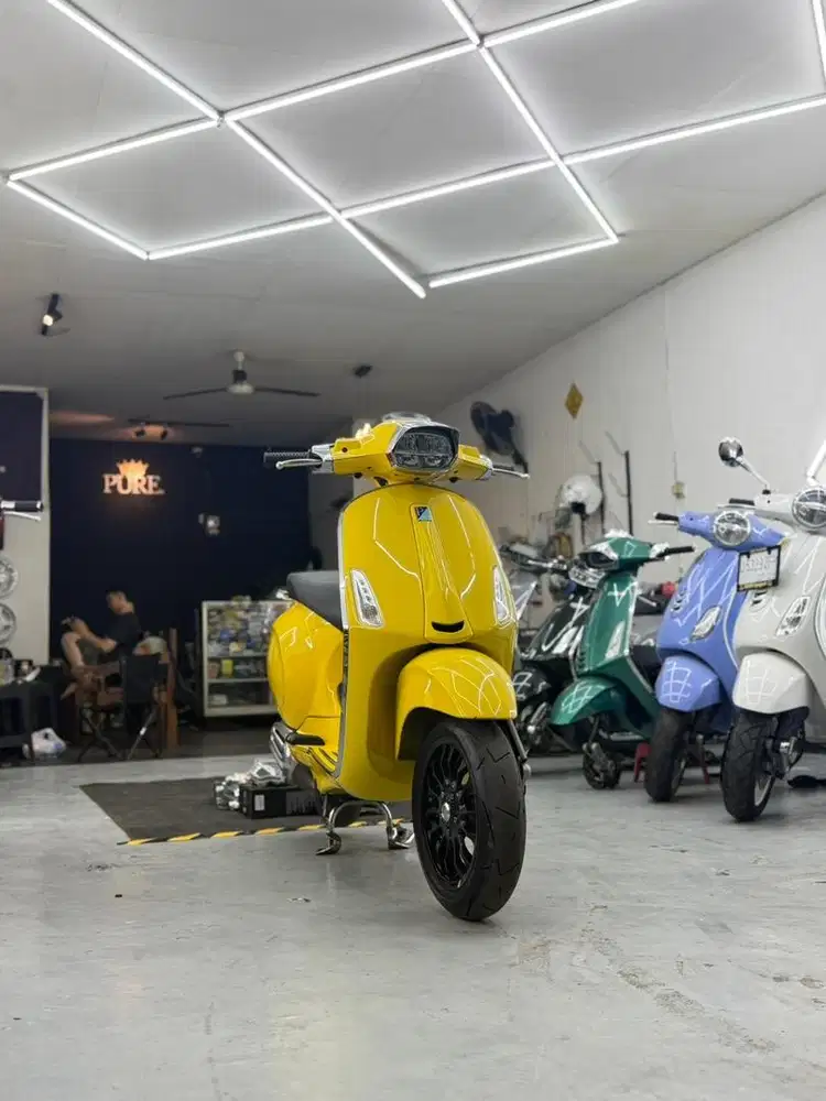Vespa Sprint 2021