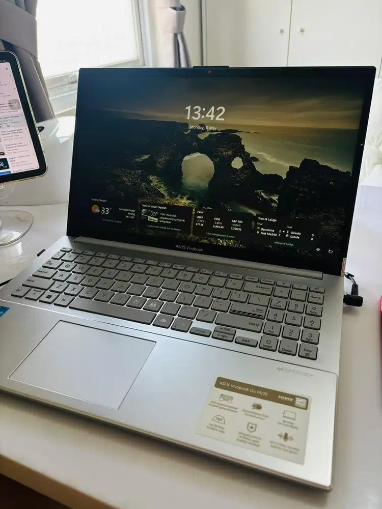 Dijual cepat Asus Vivobook Go E1504GA Silver