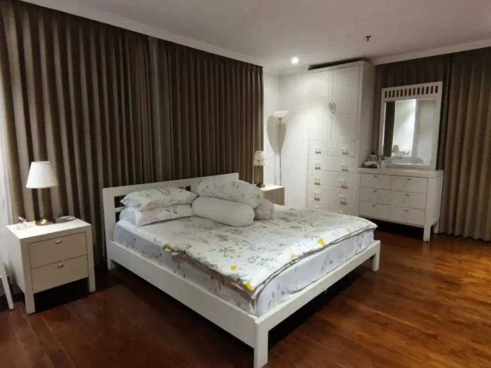 AUD.A008 Kondominium Mewah Graha Family Prime B Lokasi Premium