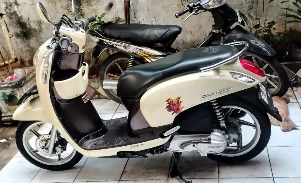 scoopy stylish pajak on