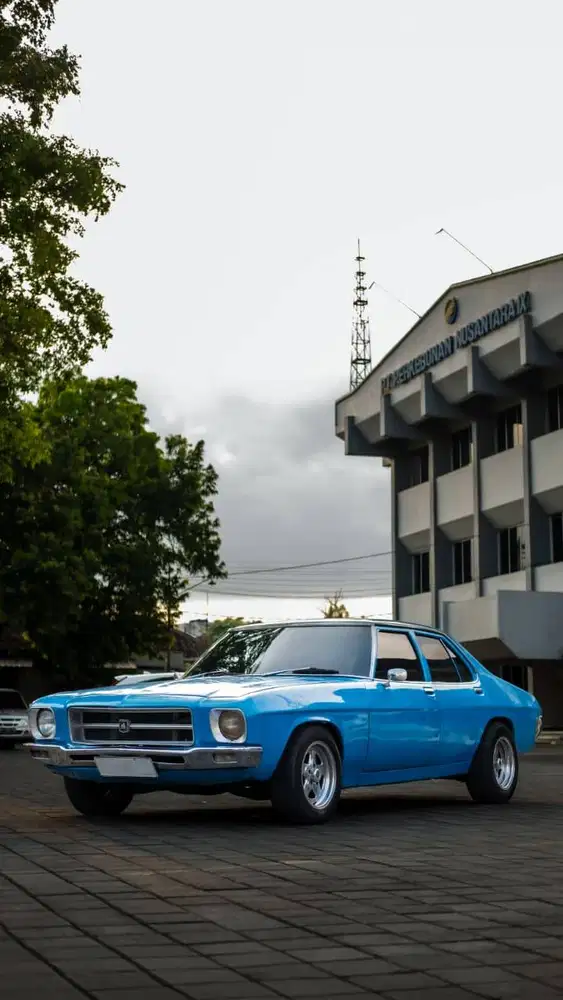 Holden Kingswood HQ 1972 Biru Blue 1971 1973 Holden Kingswood Classic