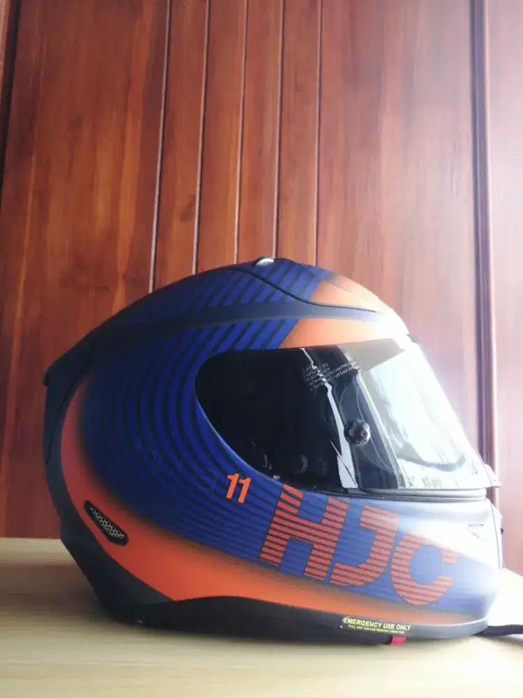 Helm HJC Quartararo