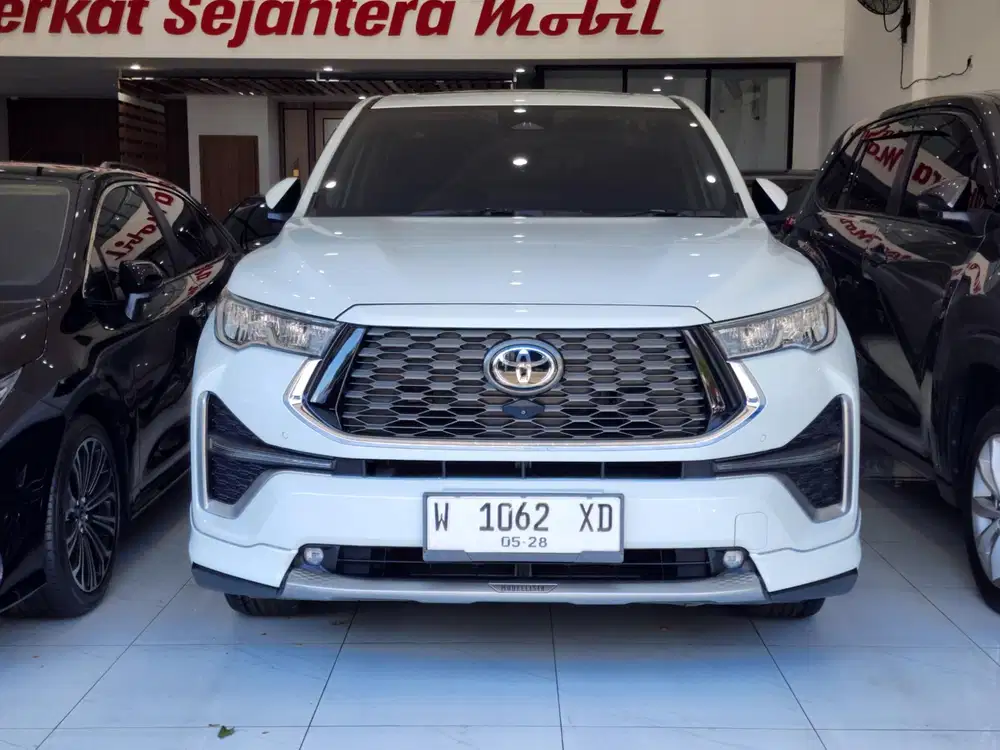 Toyota Innova Zenyx 2.0 Q TSS modelista