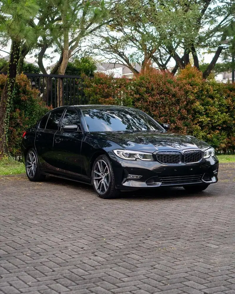 (LIKE NEW!!) BMW 320i Sport G20 2021 NIK 2020 C200 330i C300 520i X3