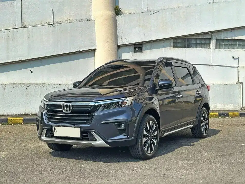 Jual Cepat : 2023 Honda Brv Prestige 1.5 AT Abu Km 30rb Record Garansi