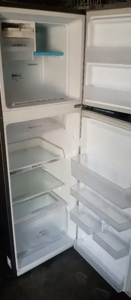 Kulkas Samsung infeter 2 pintu