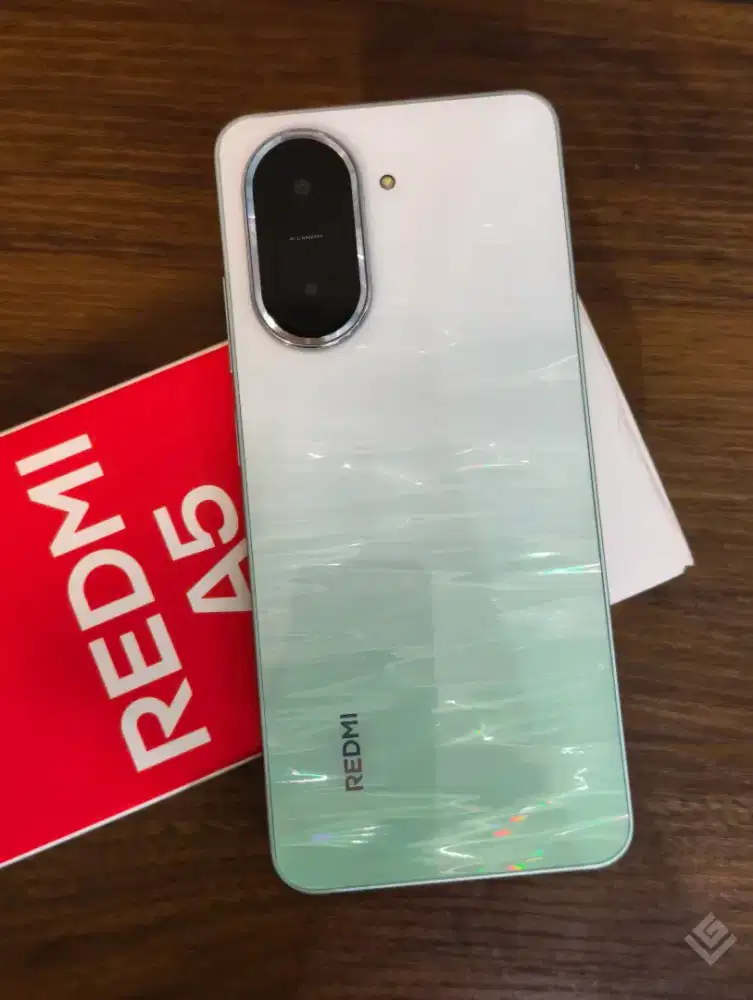 Redmi A5 4+4/128 second garansi resmi Sept 2026