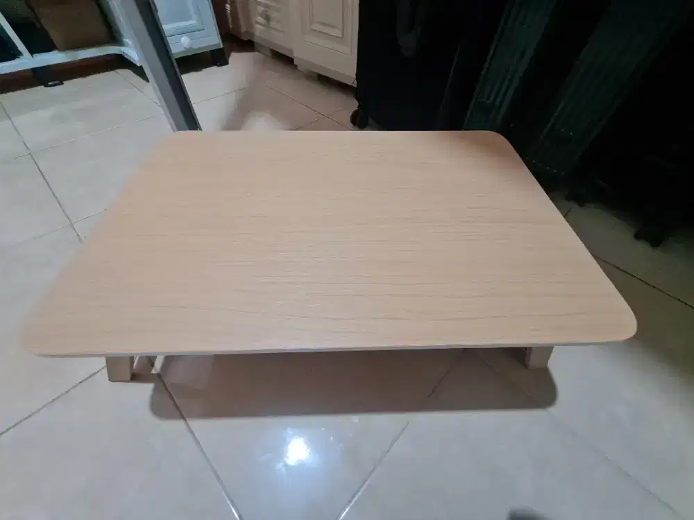 Meja Kayu Lipat Lantai