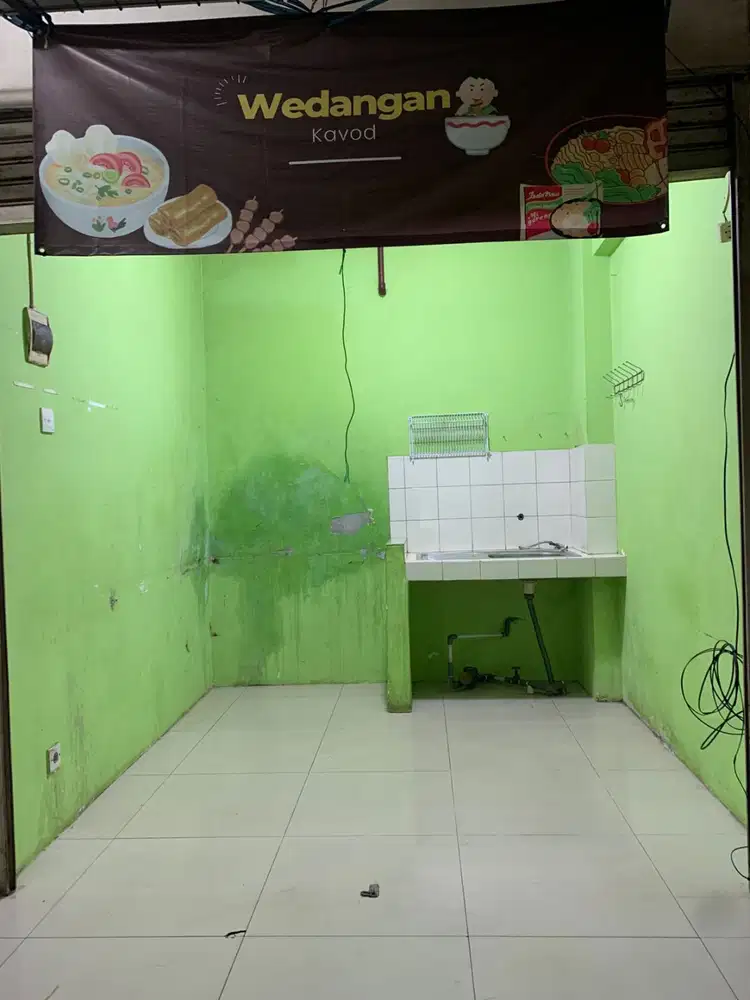 Dijual Kios Siap Pakai dekat Kolam Renang