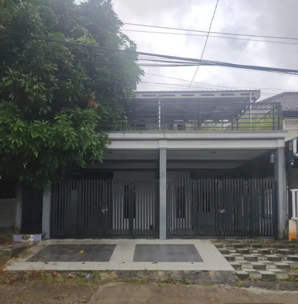 DI JUAL RUMAH TENGAH KOTA 196m