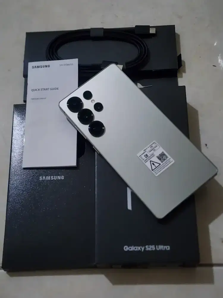 Samsung S25 Ultra 5G 12/1TB, warna Jade Green SEIN, kondisi 99%