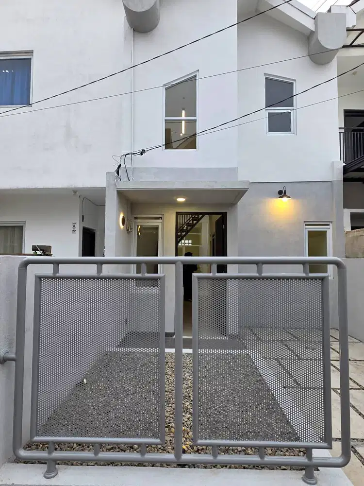 Dijual rumah sendiri, di Ciwastra kotamadya Bandung, baru renov, 3KT