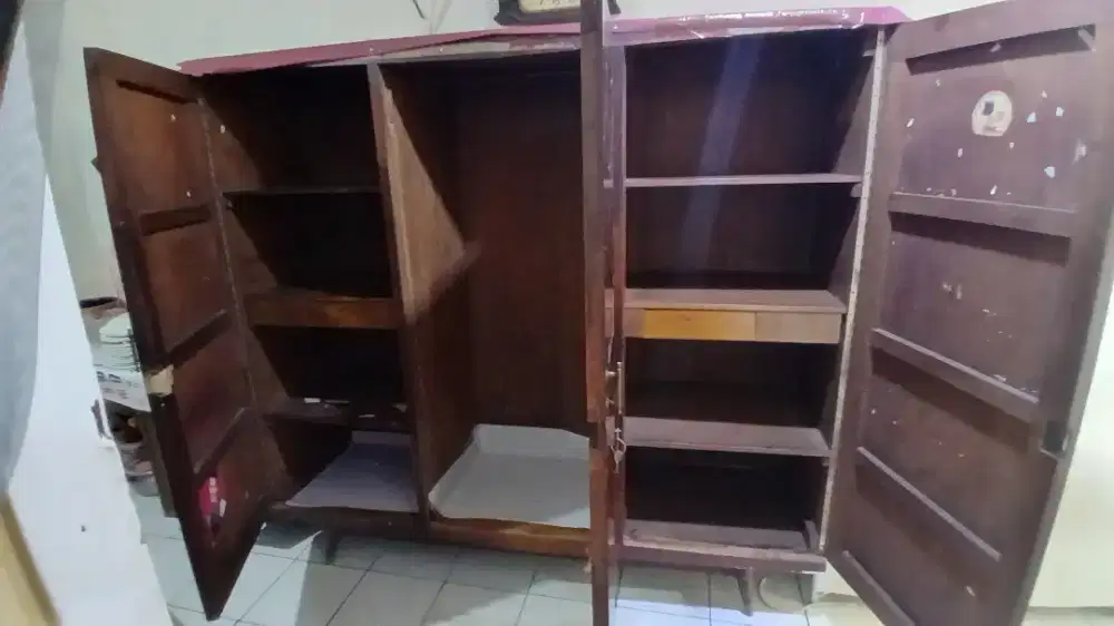 Jual Lemari dan Meja Jati Nego
