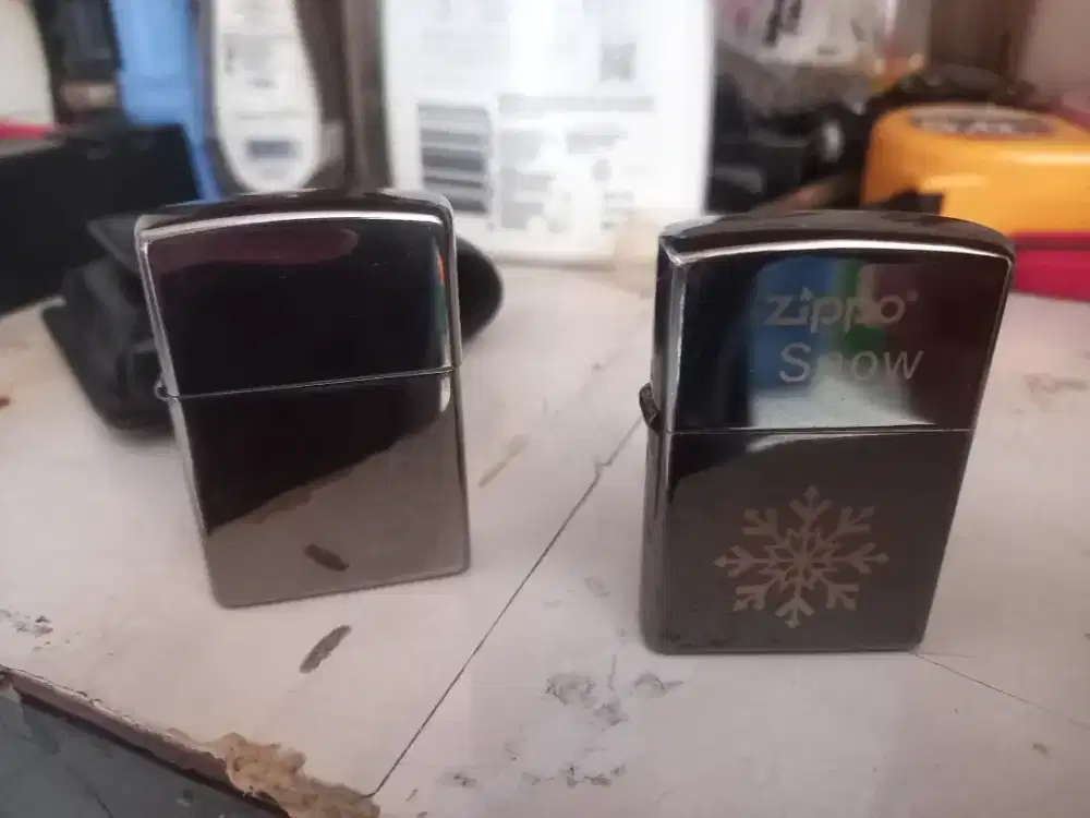 Zippo Original 2 buah