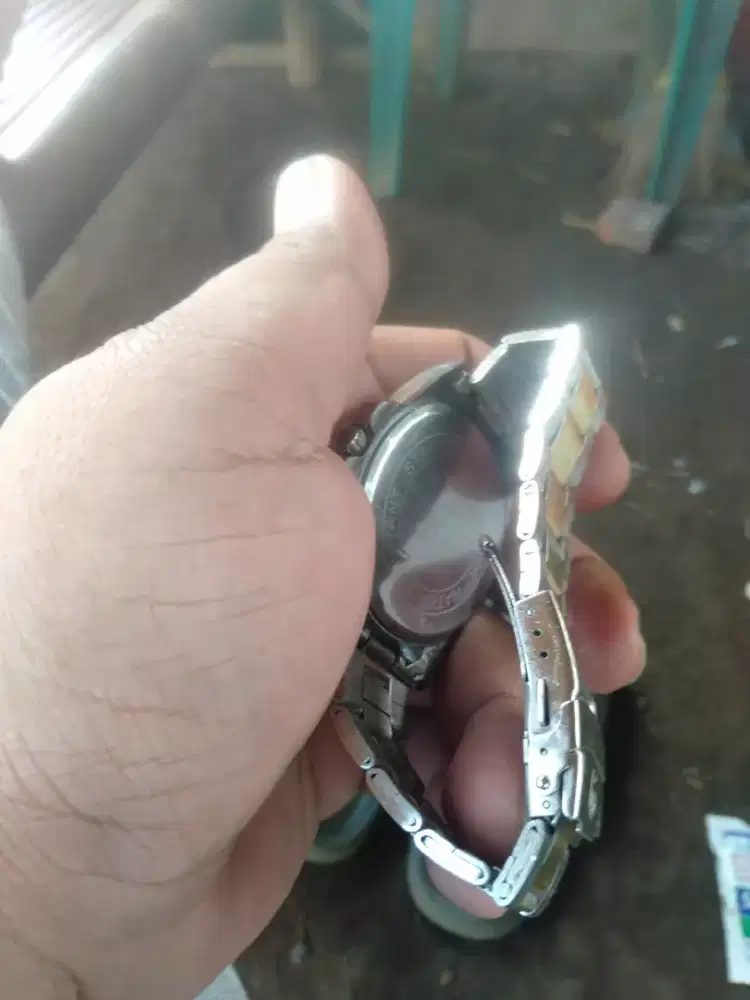 Di jual jam tangan mereka rolllek baru beli 2 Minggu