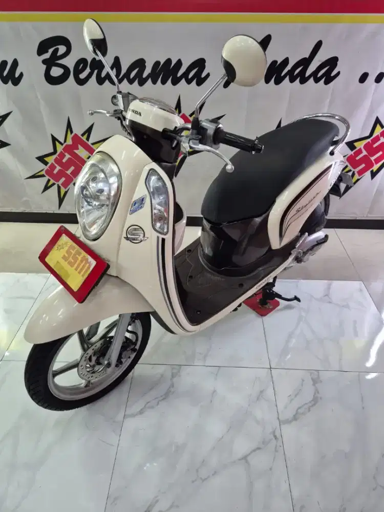 Scoopy stylish 2016 plat L joss