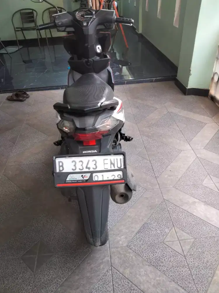 Beat esp 2018 warna merah putih