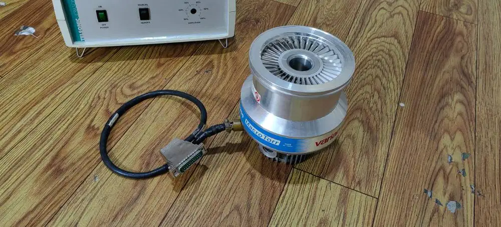 Varian Turbo Molecular Vacuum Pump MacroTorr Turbo-V 250 Pompa Lab