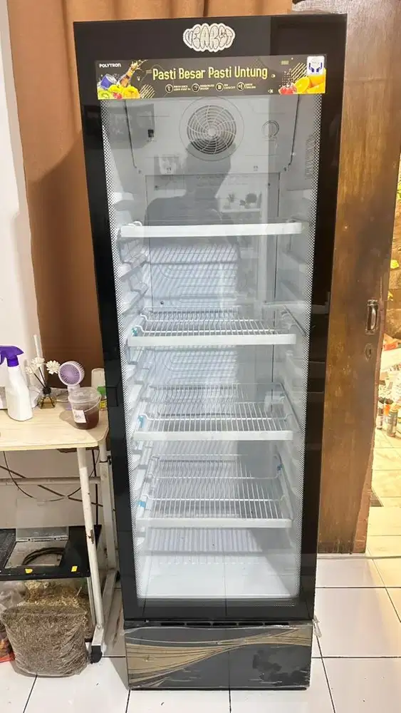 Showcase Polytron 4 Rak