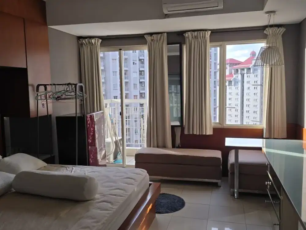 Disewakan Apartemen Royal Mediterania Garden Central Park