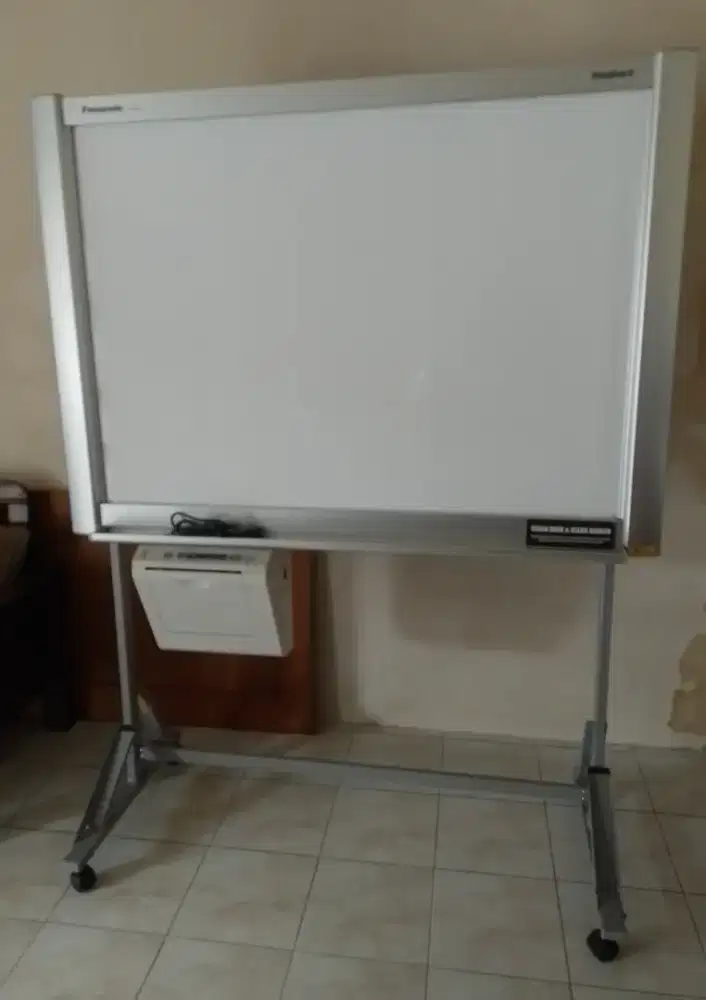 Papan Tulis Elektronik 
Panaboard Panasonic UB-5365
