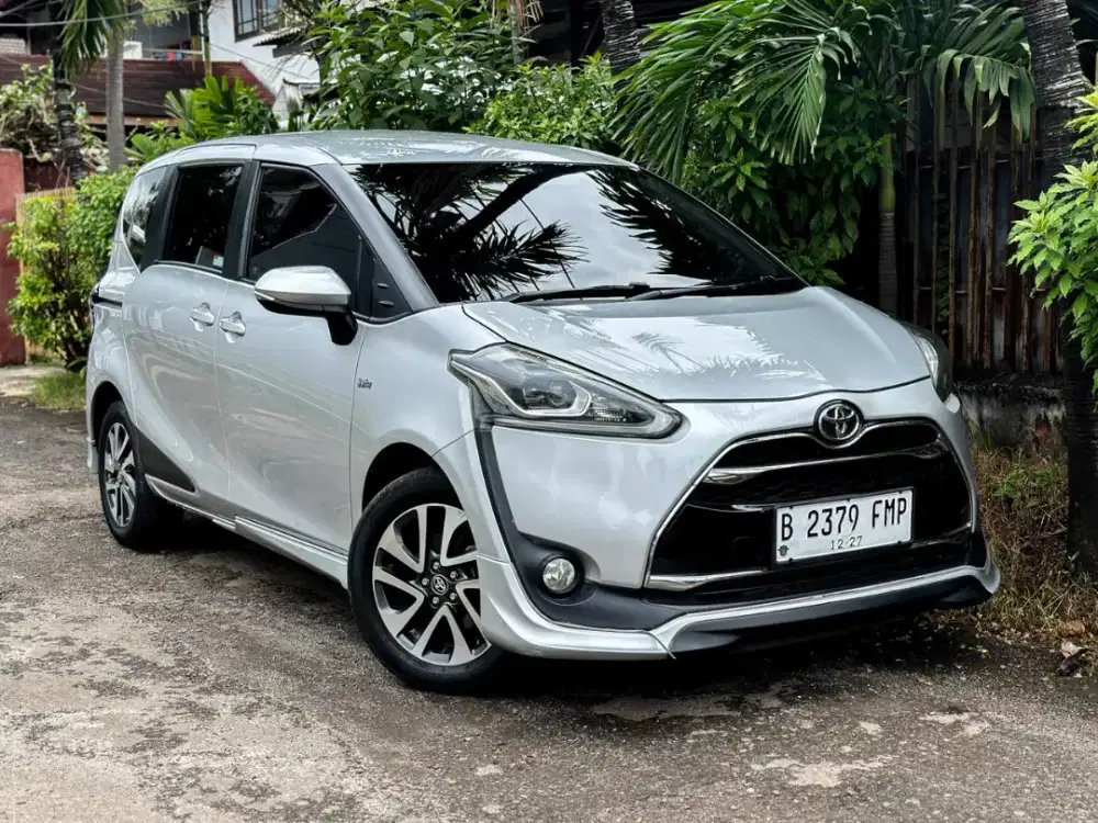 TOYOTA SIENTA Q AT 2016