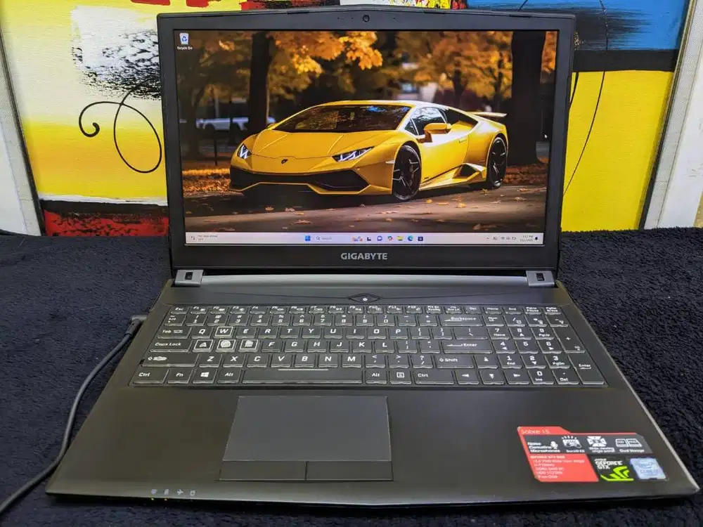 Laptop Gaming Gigabyte Sabre 15 Core i7 Gen 7 8/128+ HDD 1TB Nvidia GT