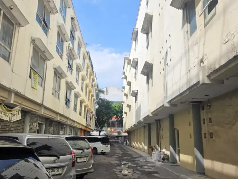 Ruko Gandeng 5 Lantai Siap Huni Area Komersial Ramai di Tebet Jakarta Selatan