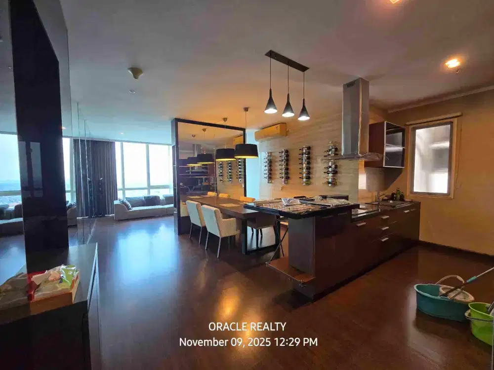 Sewa Apartemen VIA Ciputra World, Mayjen Sungkono