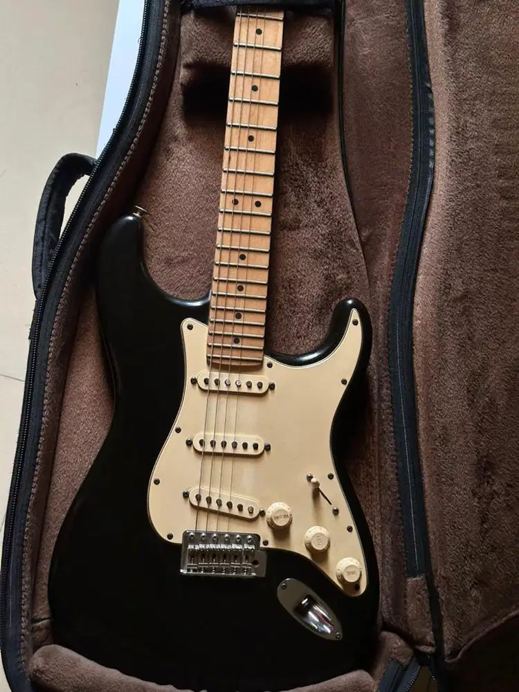fender stratocaster highway one usa 2007 include tas dbm
