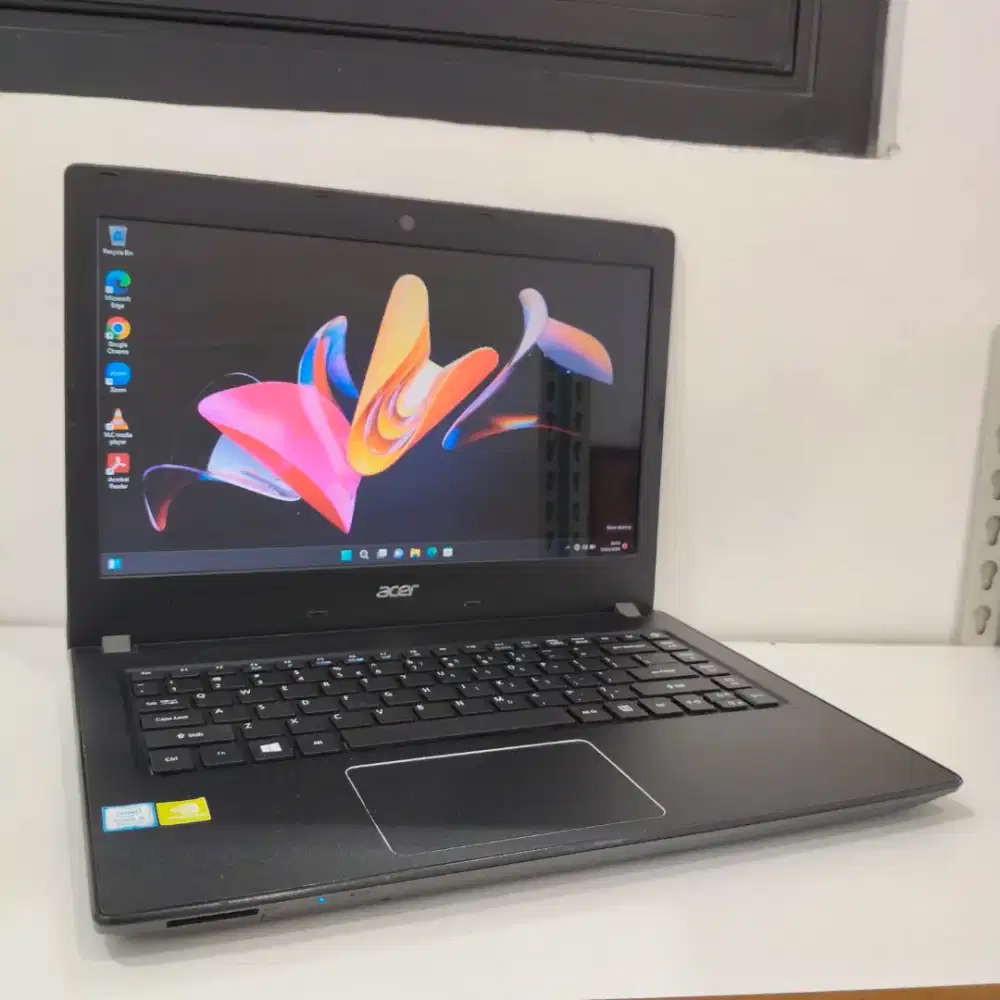 Acer aspire e5 core i5 8250u Nvidia mx130 2GB Ram 8GB SSD 256+HDD 1TB