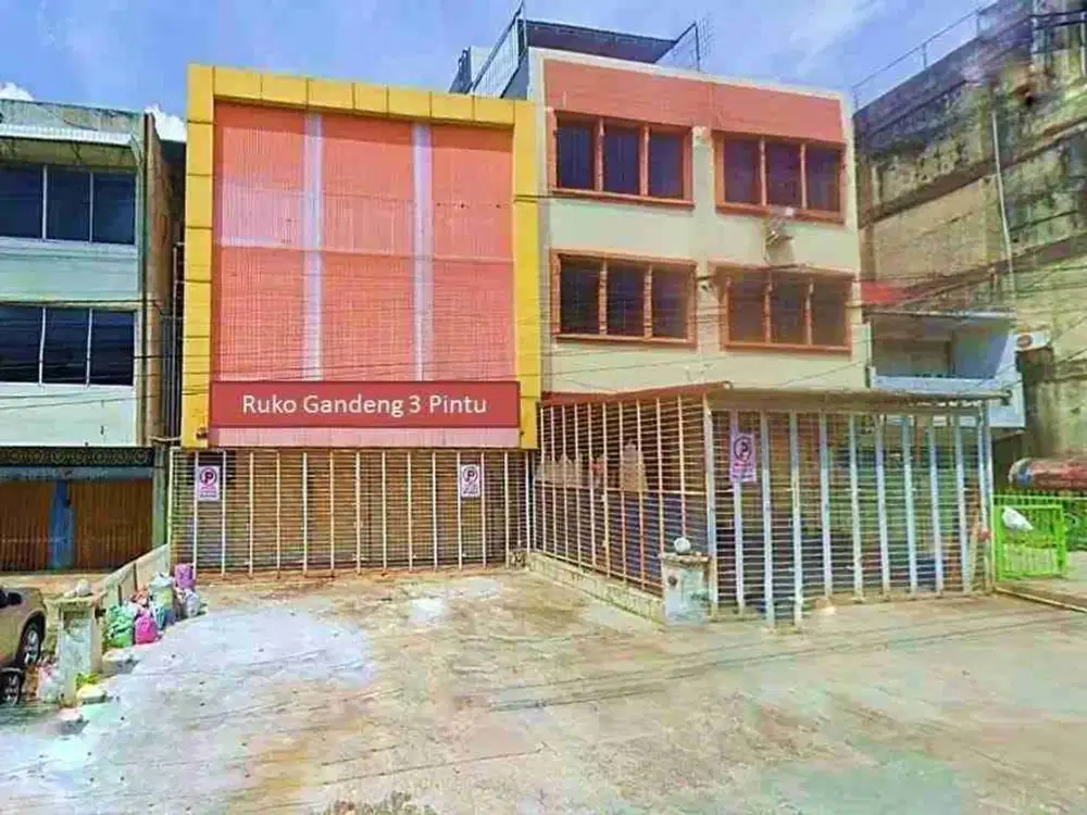 RUKO PREMIUM 3 PINTU DEPAN MALL PEKANBARU - DEKAT BANK MANDIRI PEKANBARU