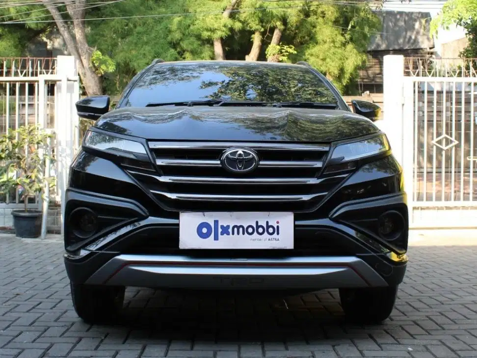 TDP 10JT, Toyota Rush 1.5 TRD Sportivo Bensin-AT Hitam 2021