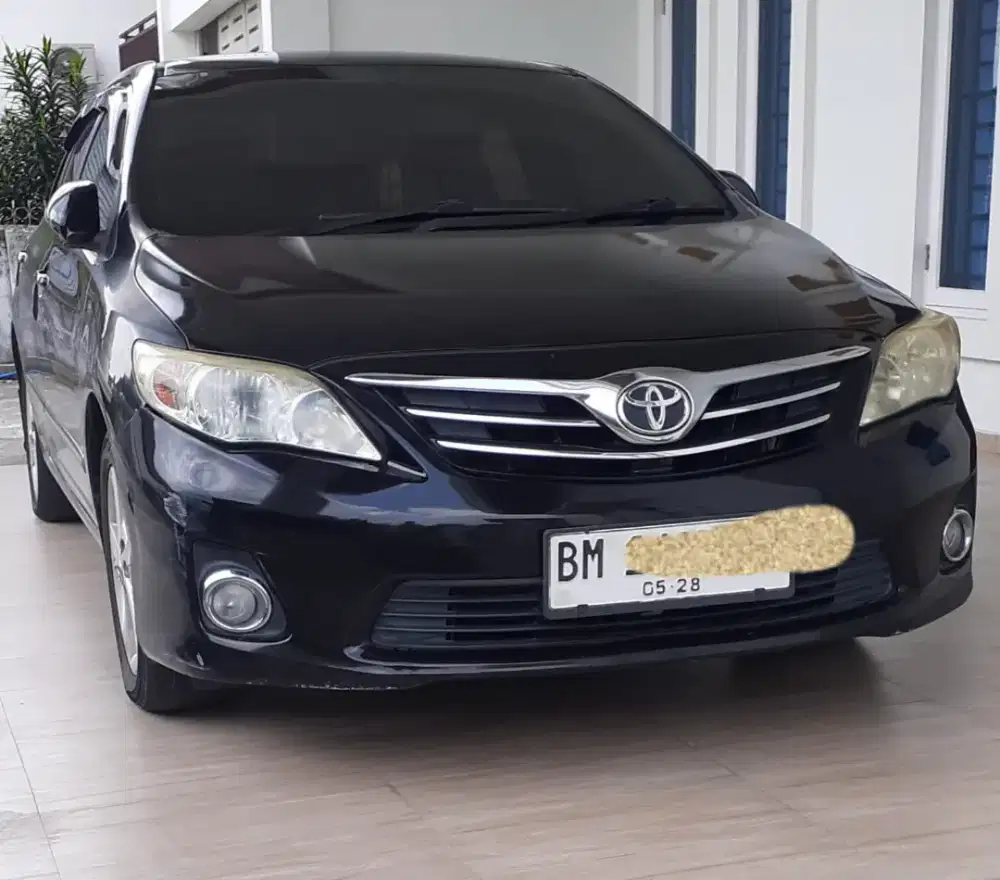 Toyota altis 2013