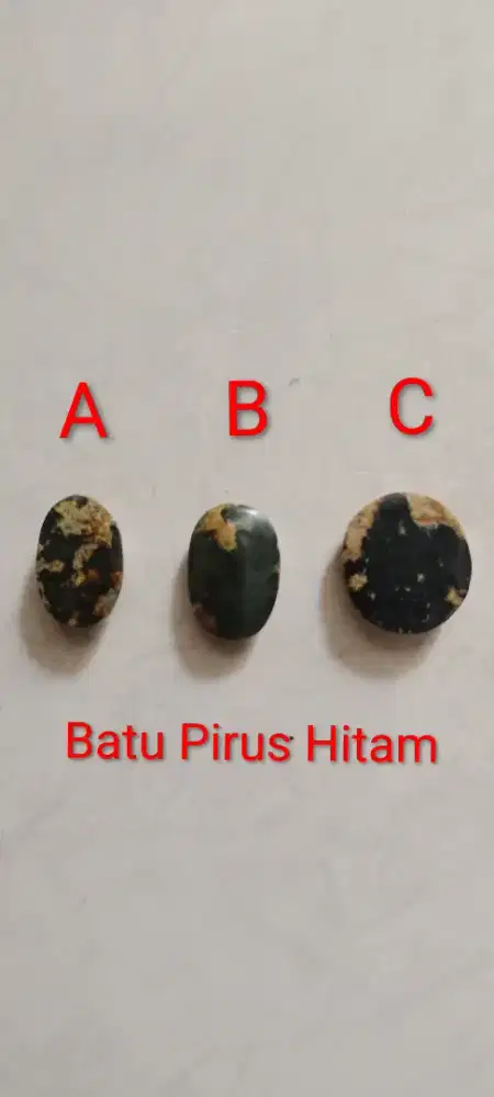 Batu Pirus Hitam