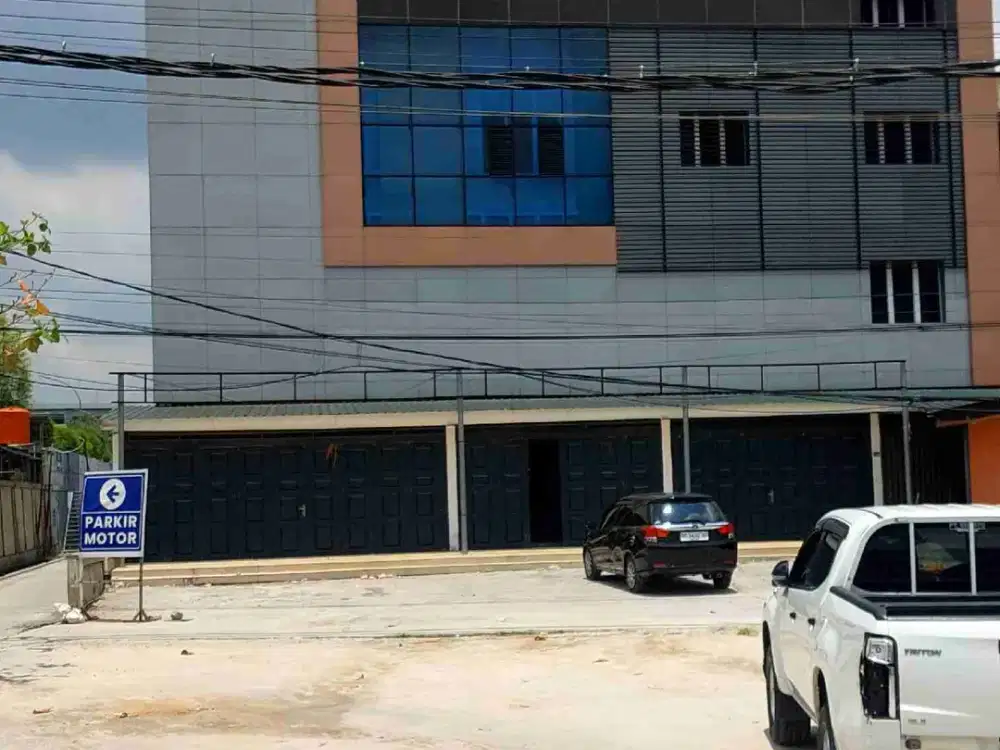RUKO 3 PINTU GANDENG DEKAT LIVING WORLD & RS EKA PEKANBARU