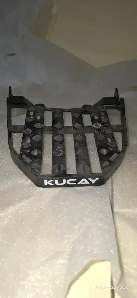 Bracket Box Kucay honda beat like new baru beberapa kali pakai