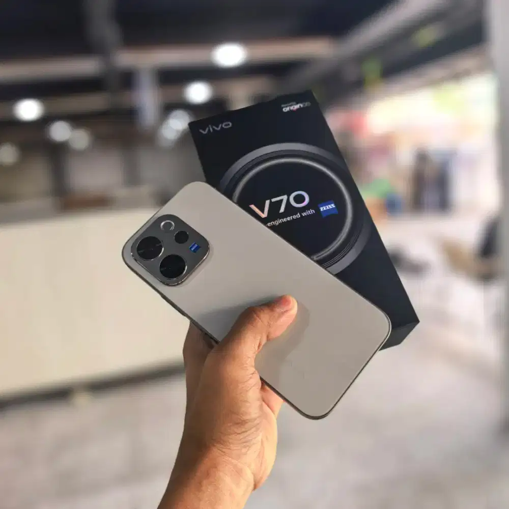 Vivo V70 5G 12/256 second sebulanan
