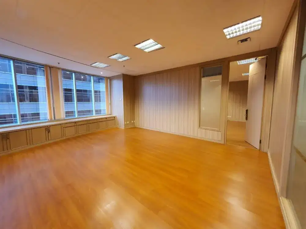 Disewakan Menara Sudirman Office Building 218M2