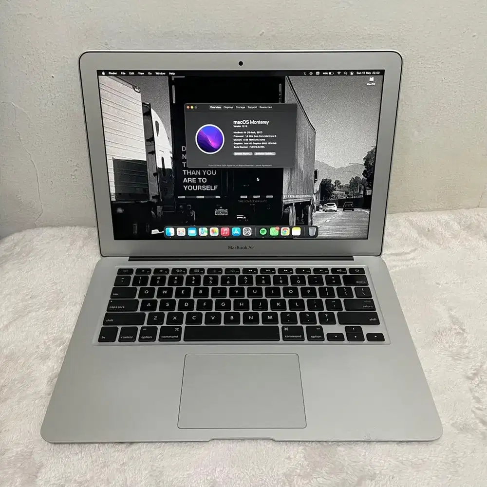 macbook air 2017 8/256gb
